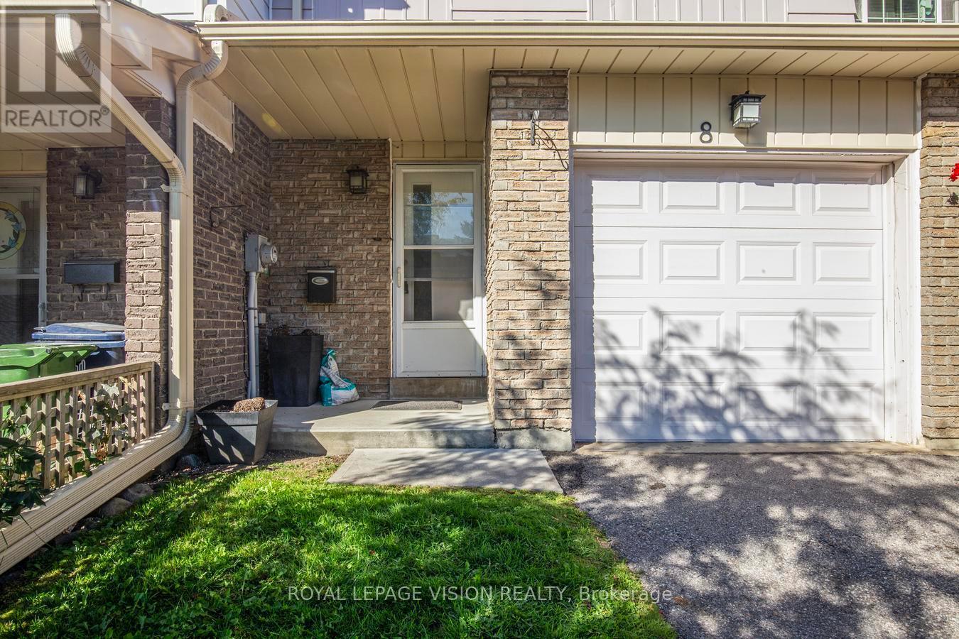 8 - 301 Washburn Way, Toronto, ON - Outdoor With Exterior