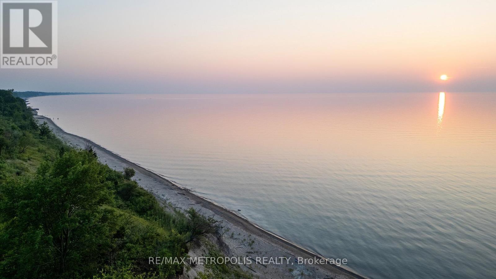 7035 Blue Coast Heights, Plympton-Wyoming, ON