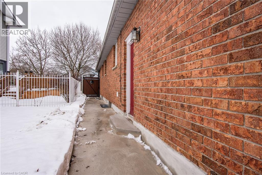 372 Gatestone Boulevard, Waterloo, ON - Outdoor