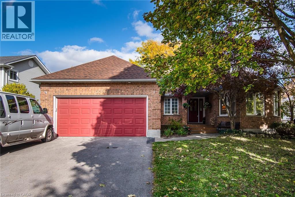 372 Gatestone Boulevard, Waterloo, ON - Outdoor