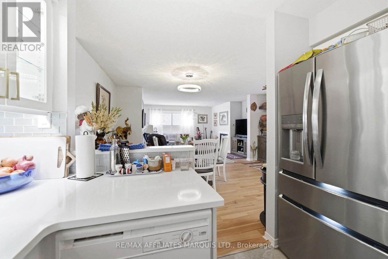 212 - 121 Water Street W, Cornwall, ON - Indoor