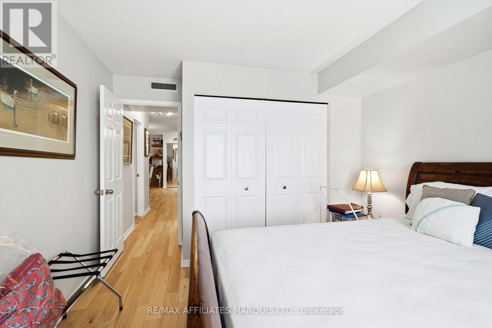 212 - 121 Water Street W, Cornwall, ON - Indoor Photo Showing Bedroom