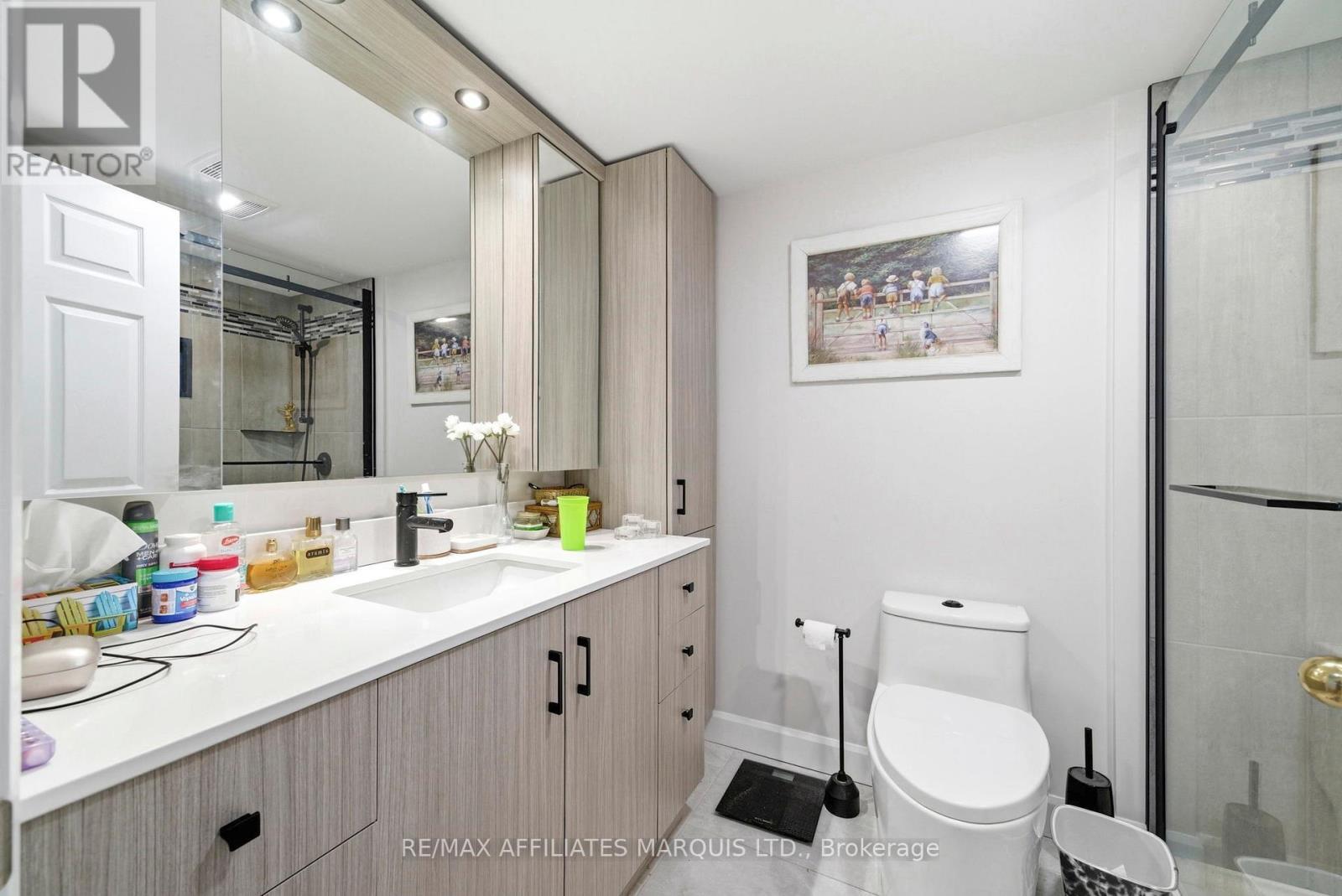 212 - 121 Water Street W, Cornwall, ON - Indoor Photo Showing Bathroom