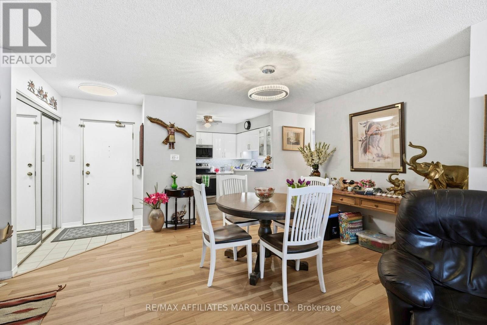 212 - 121 Water Street W, Cornwall, ON - Indoor