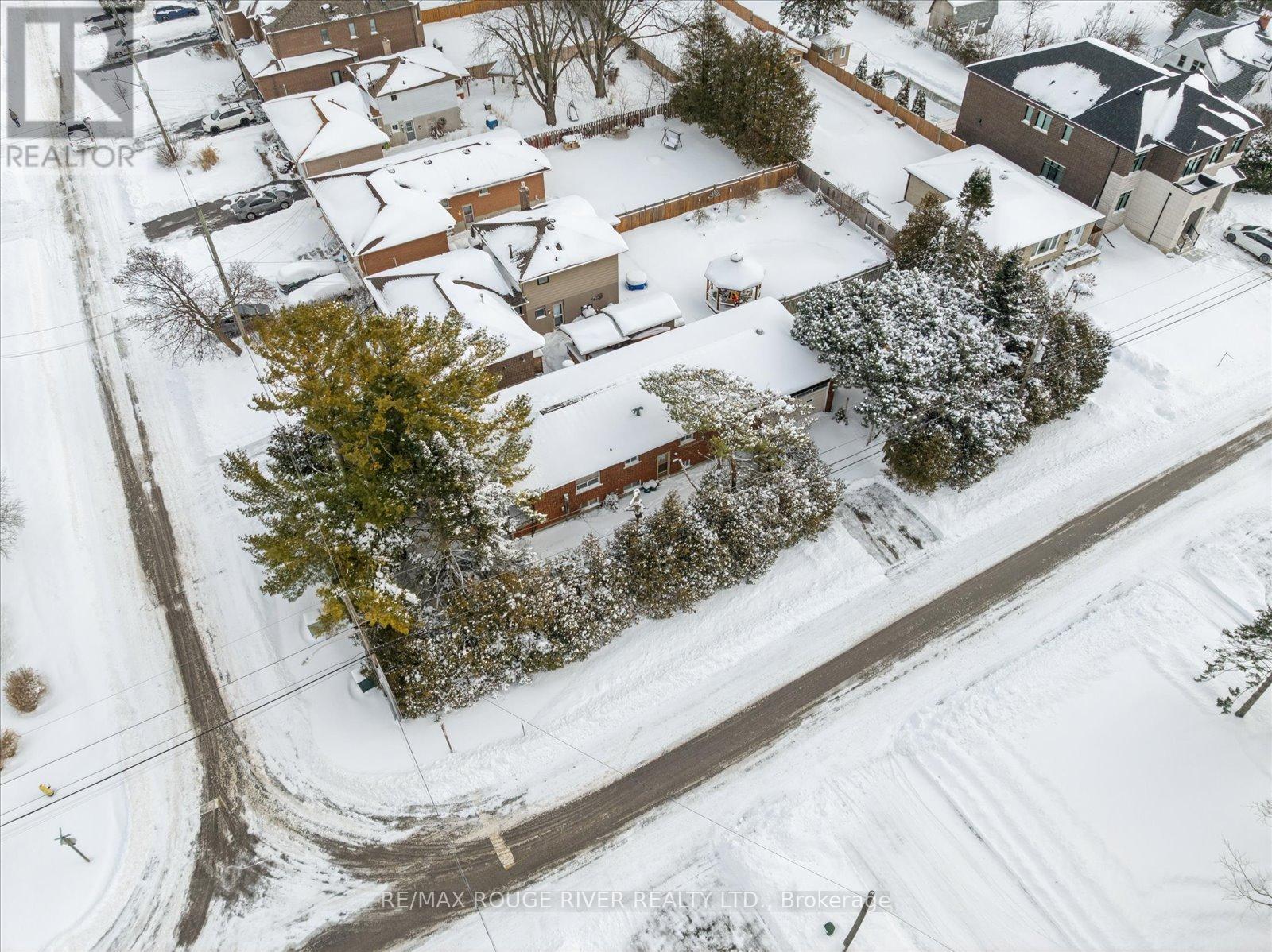 1277 Old Orchard Avenue, Pickering, ON - Outdoor