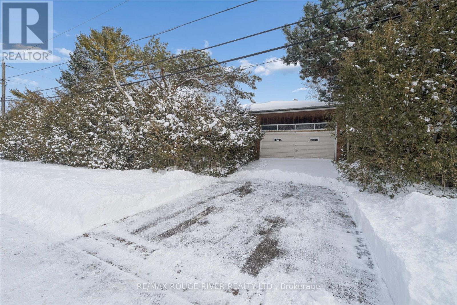 1277 Old Orchard Avenue, Pickering, ON - Outdoor