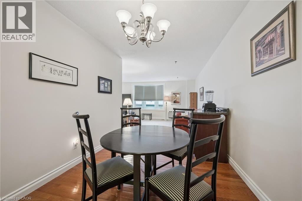 1009 Queenston Road Unit# 216, Cambridge, ON - Indoor Photo Showing Dining Room
