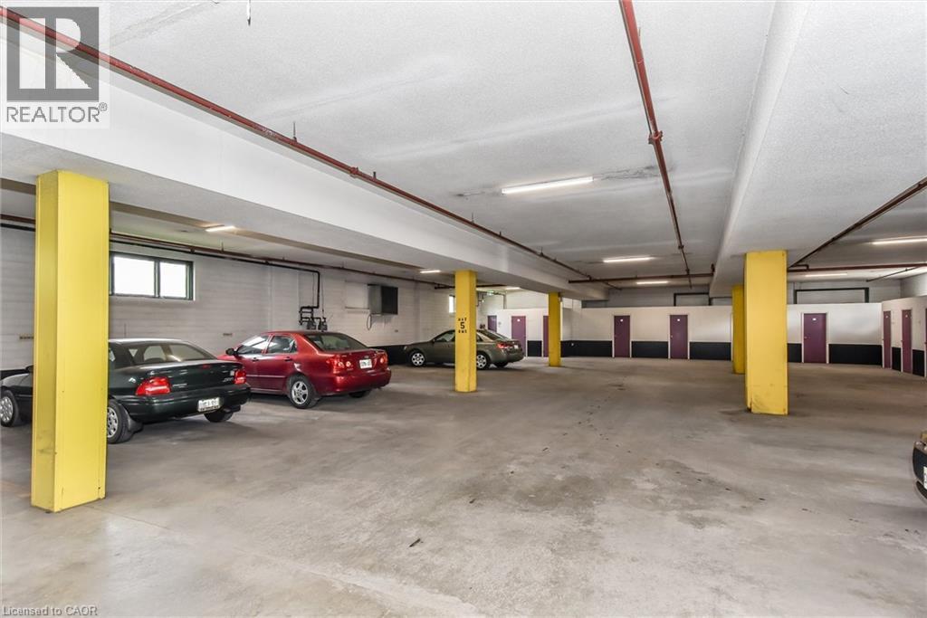 1009 Queenston Road Unit# 216, Cambridge, ON - Indoor Photo Showing Garage