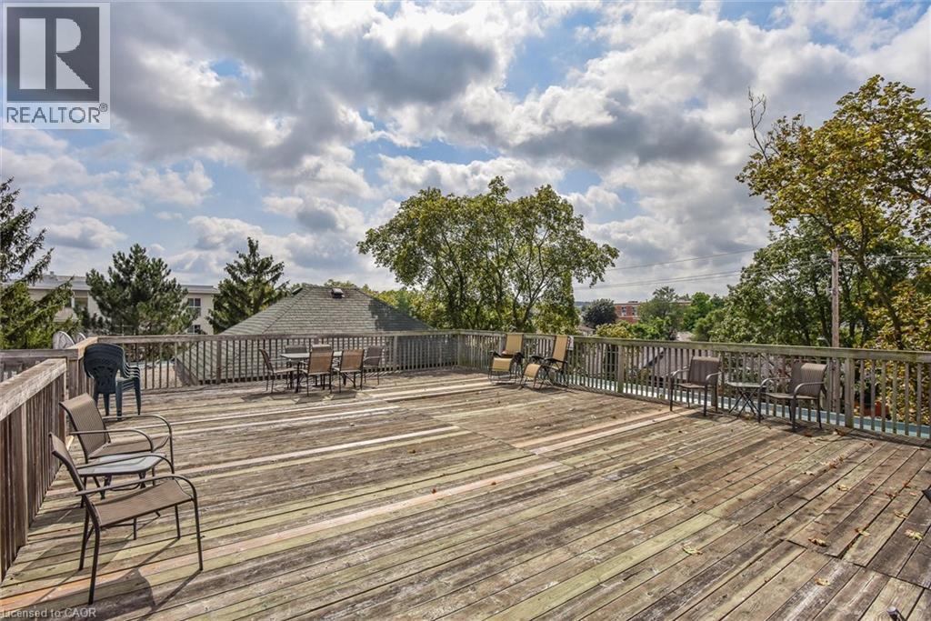 1009 Queenston Road Unit# 216, Cambridge, ON - Outdoor