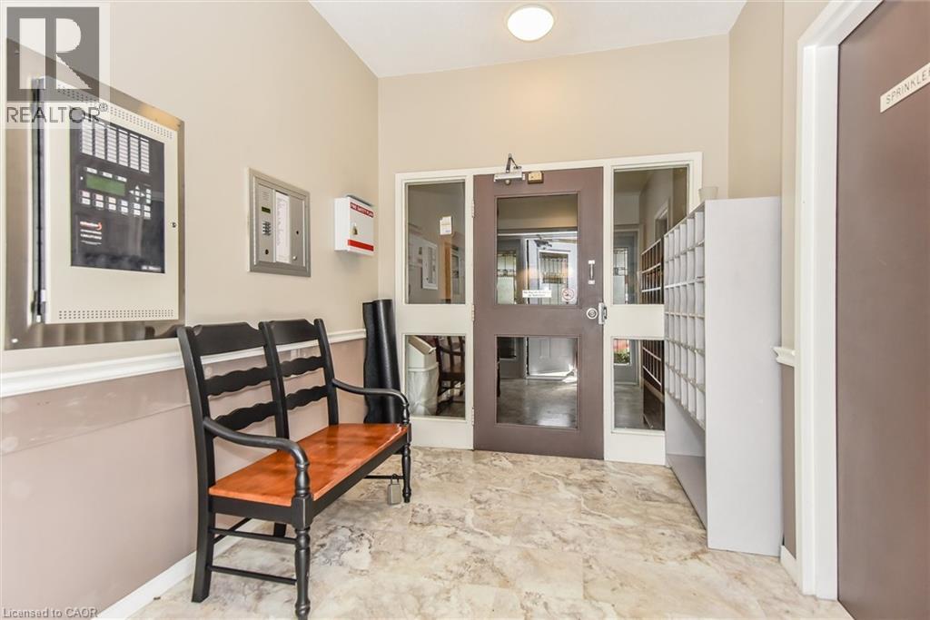 1009 Queenston Road Unit# 216, Cambridge, ON - Indoor Photo Showing Other Room