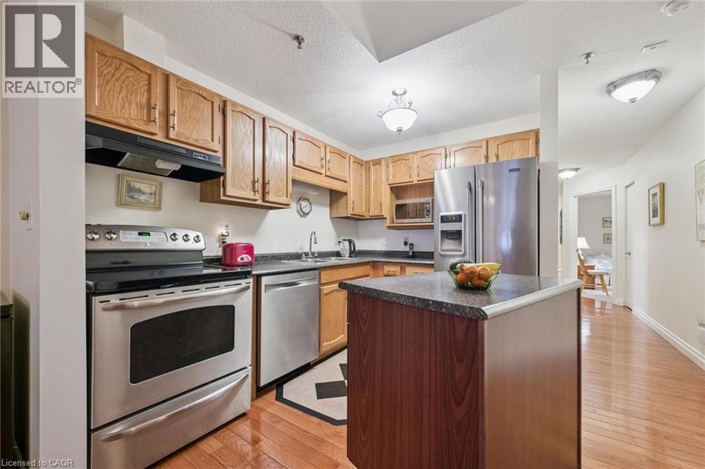 1009 Queenston Road Unit# 216, Cambridge, ON - Indoor Photo Showing Kitchen