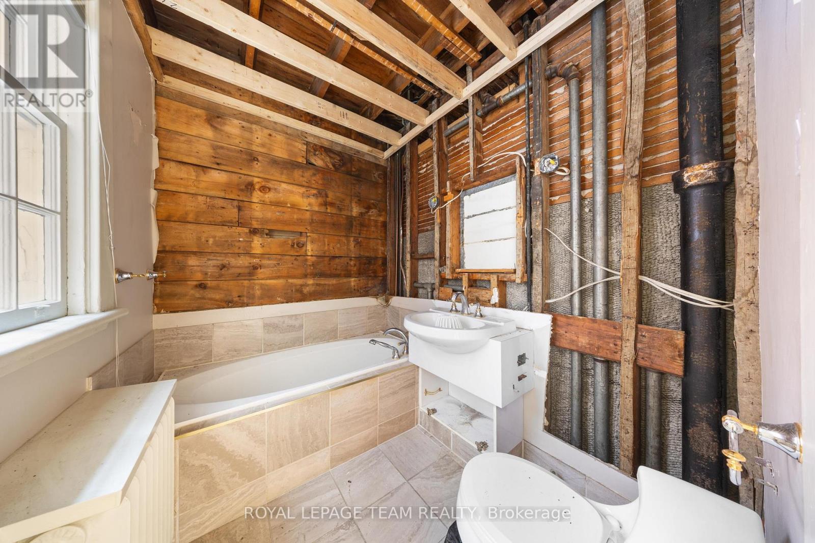 231 Daly Avenue, Ottawa, ON - Indoor Photo Showing Bathroom