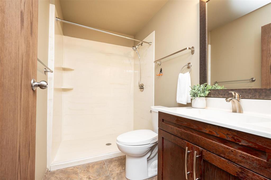 29 99 Keslar Road, Winnipeg, MB - Indoor Photo Showing Bathroom