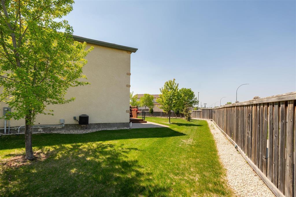 29 99 Keslar Road, Winnipeg, MB - Outdoor