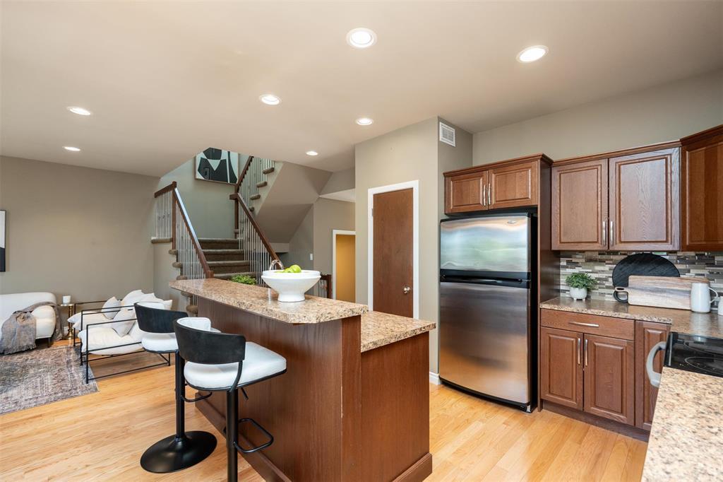 29 99 Keslar Road, Winnipeg, MB - Indoor Photo Showing Kitchen