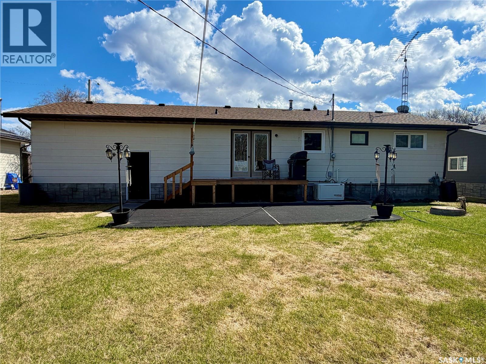 111 Graham Place, Medstead, SK - Outdoor With Deck Patio Veranda