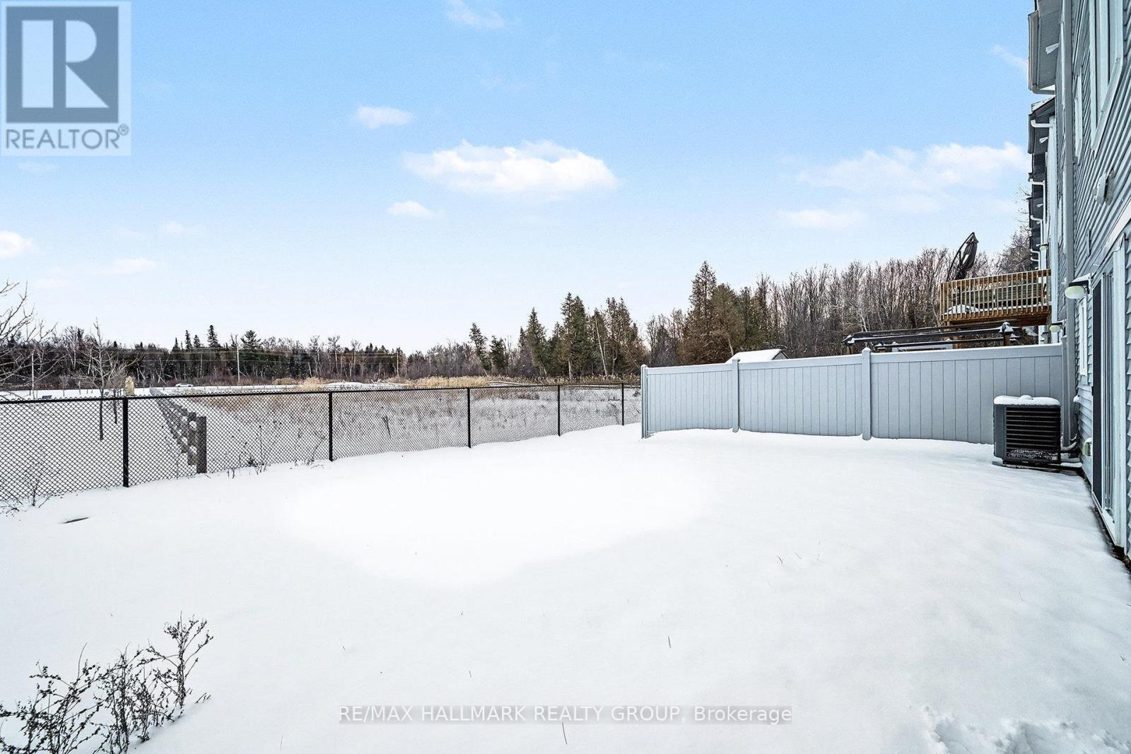 2426 Watercolours Way, Ottawa, ON - Outdoor