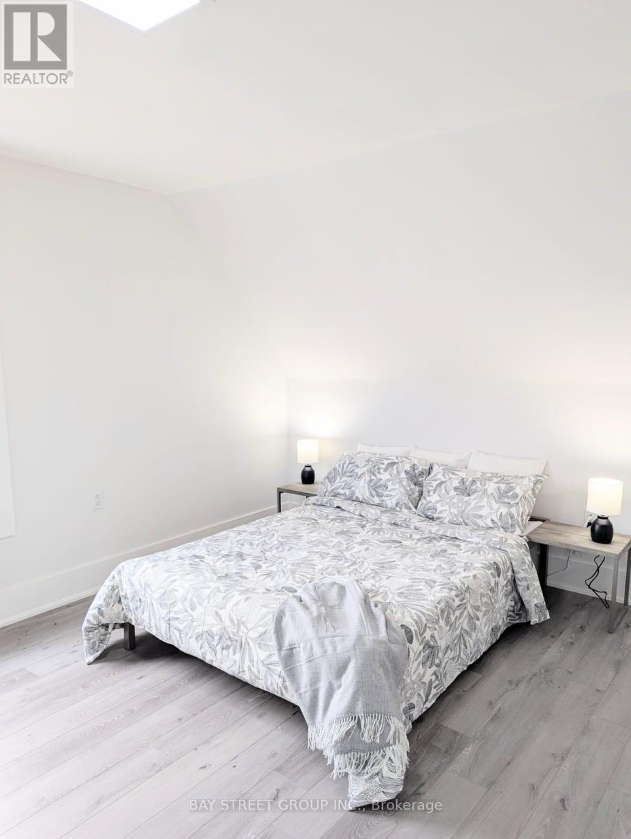 34 Tasker Street, St. Catharines, ON - Indoor Photo Showing Bedroom
