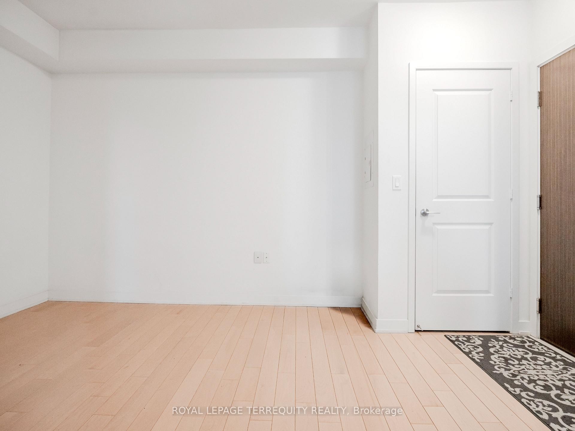 1009-1 The Esplanade N/A, Toronto, ON - Indoor Photo Showing Other Room