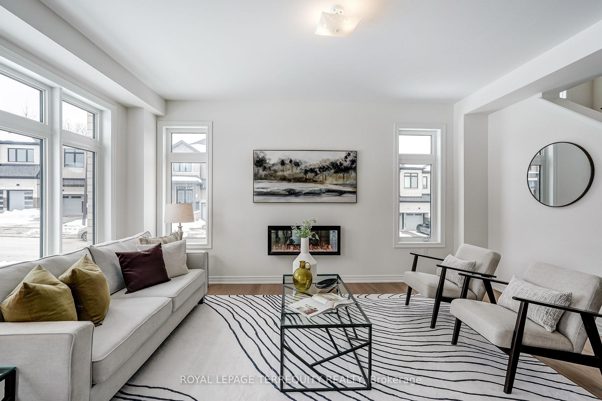 2964 Starlight Drive, Pickering, ON - Indoor Photo Showing Living Room