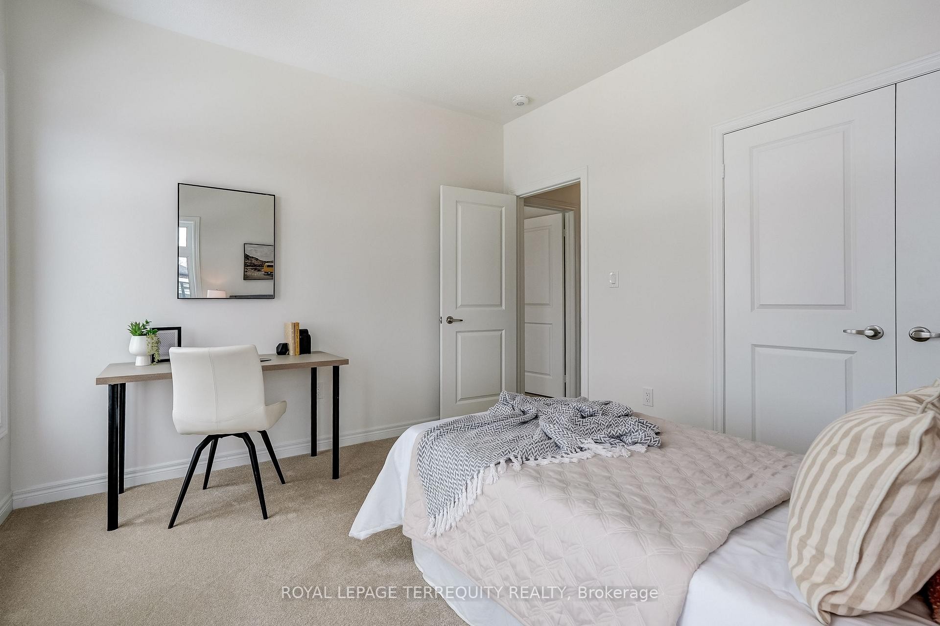 2964 Starlight Drive, Pickering, ON - Indoor Photo Showing Bedroom