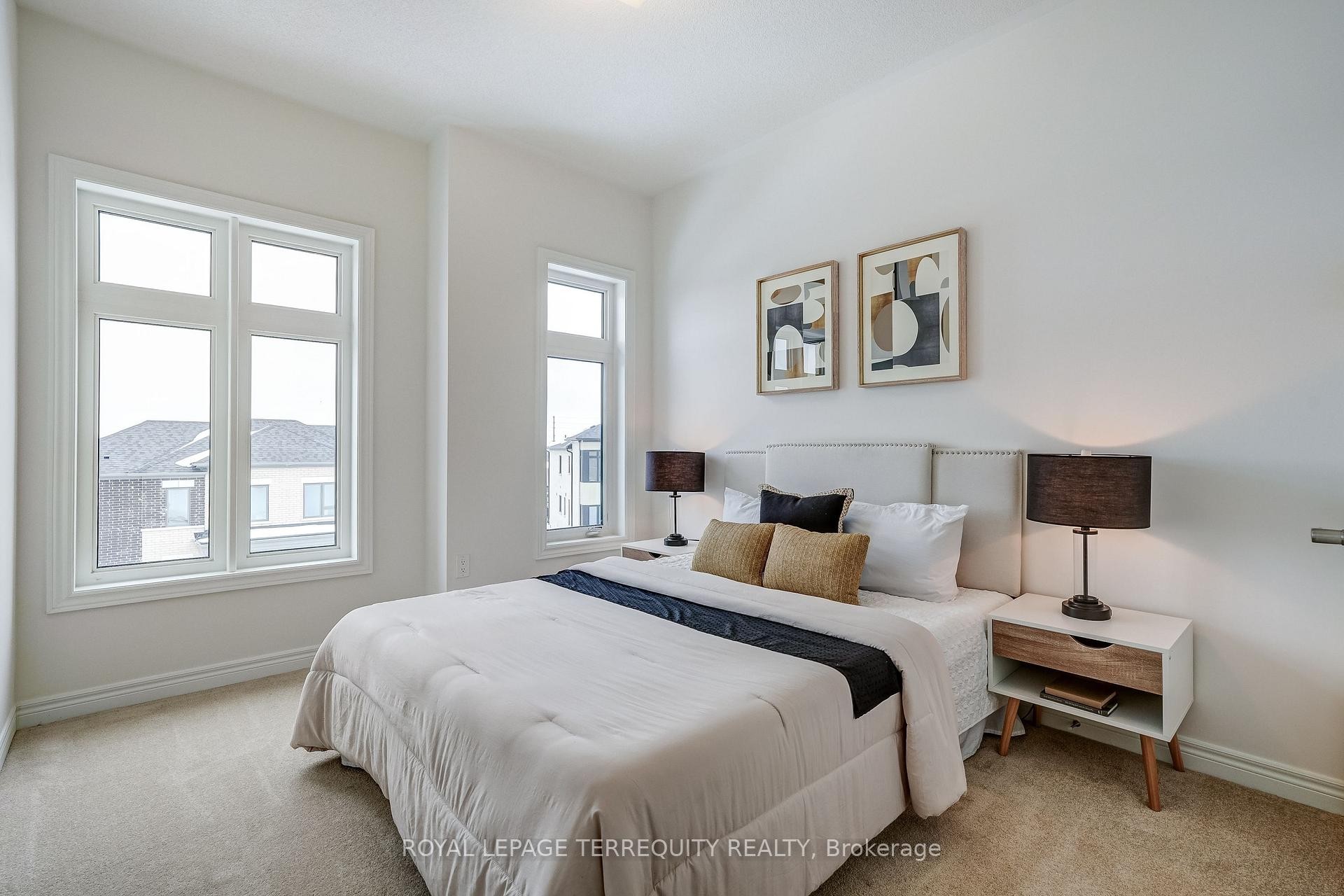 2964 Starlight Drive, Pickering, ON - Indoor Photo Showing Bedroom