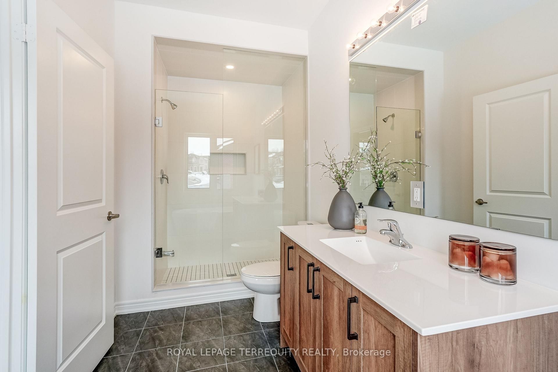 2964 Starlight Drive, Pickering, ON - Indoor Photo Showing Bathroom