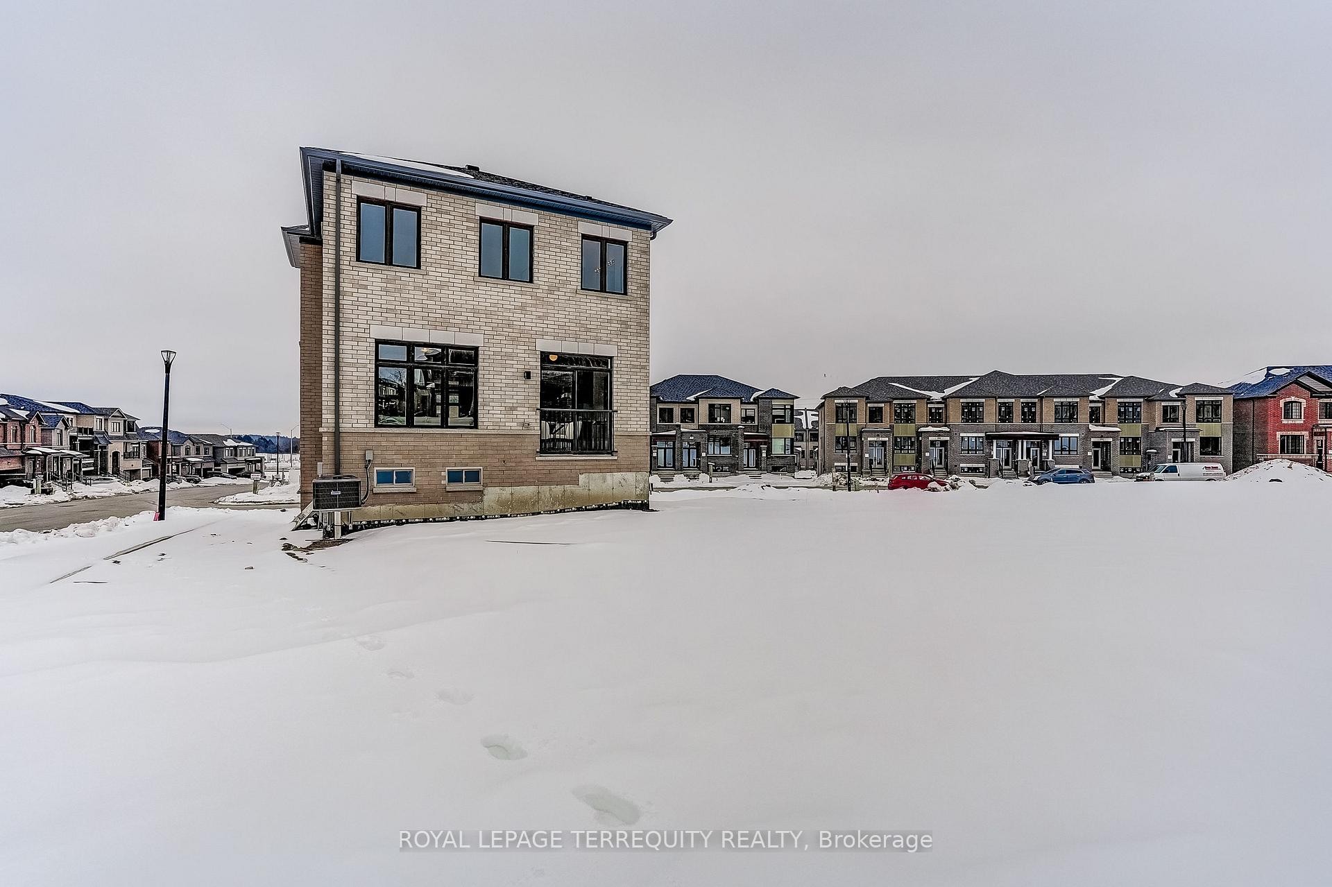 2964 Starlight Drive, Pickering, ON -
