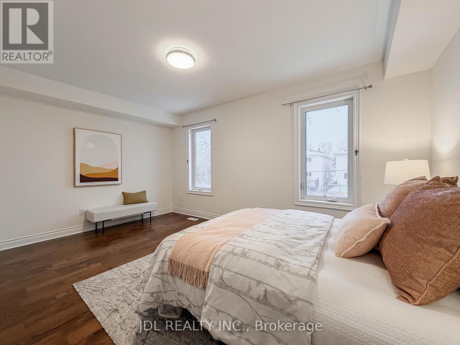 3 Garvin Mews, Toronto, ON - Indoor Photo Showing Bedroom