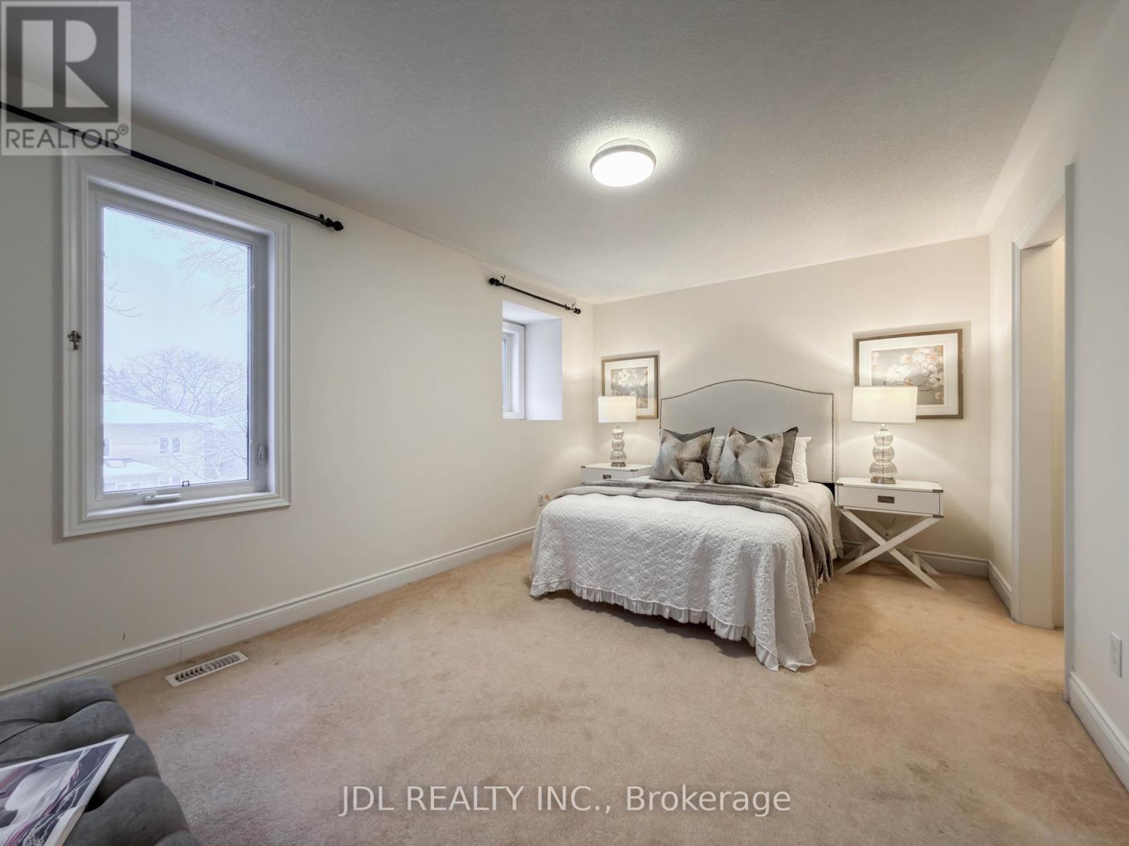 3 Garvin Mews, Toronto, ON - Indoor Photo Showing Bedroom