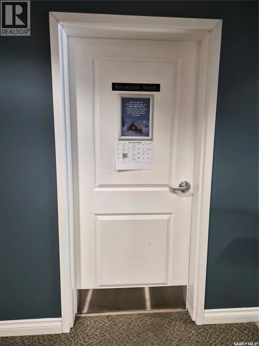 108 110 Armistice Way, Saskatoon, SK - Indoor Photo Showing Other Room