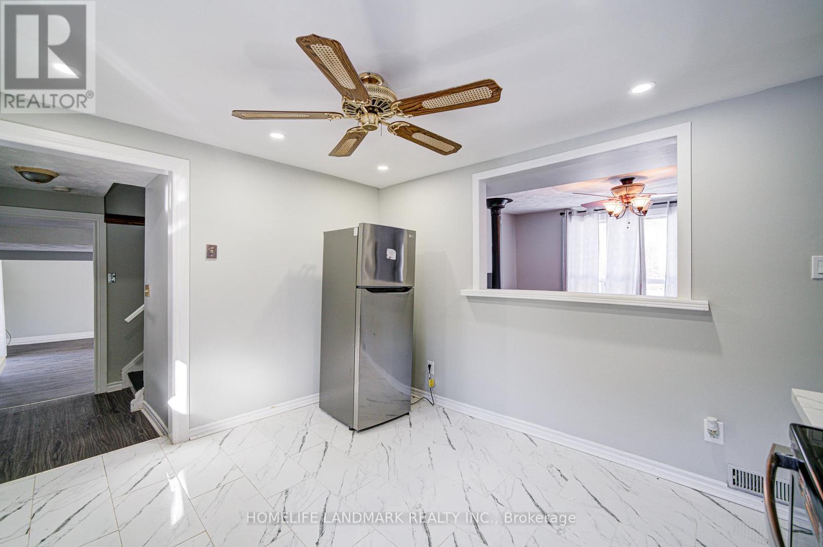 21654 Warden Avenue, East Gwillimbury, ON - Indoor