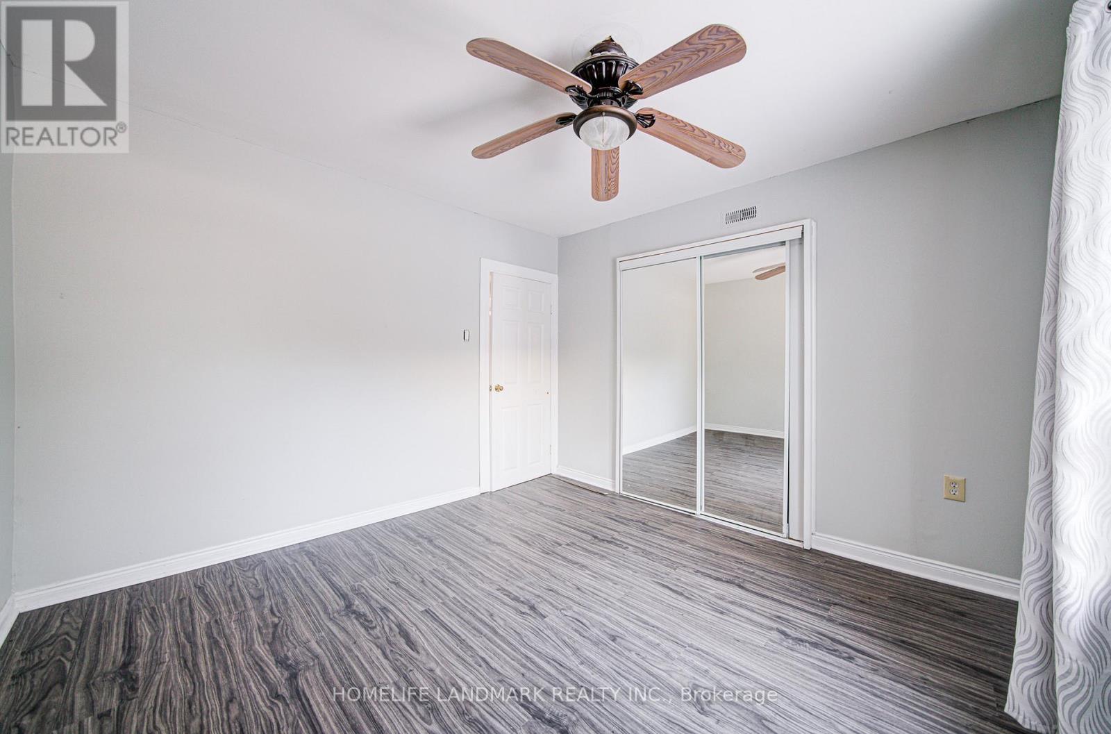 21654 Warden Avenue, East Gwillimbury, ON - Indoor Photo Showing Other Room
