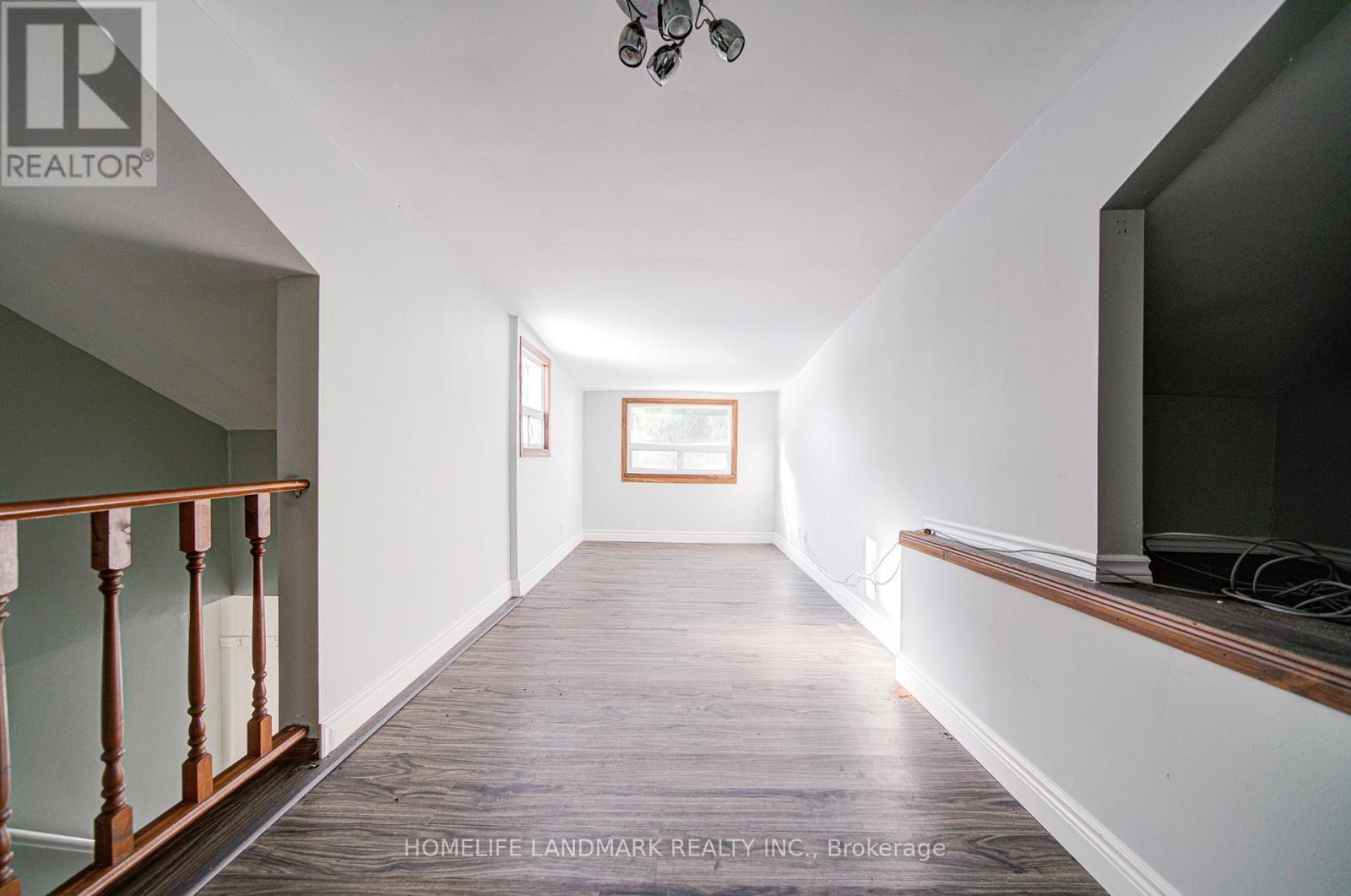 21654 Warden Avenue, East Gwillimbury, ON - Indoor Photo Showing Other Room