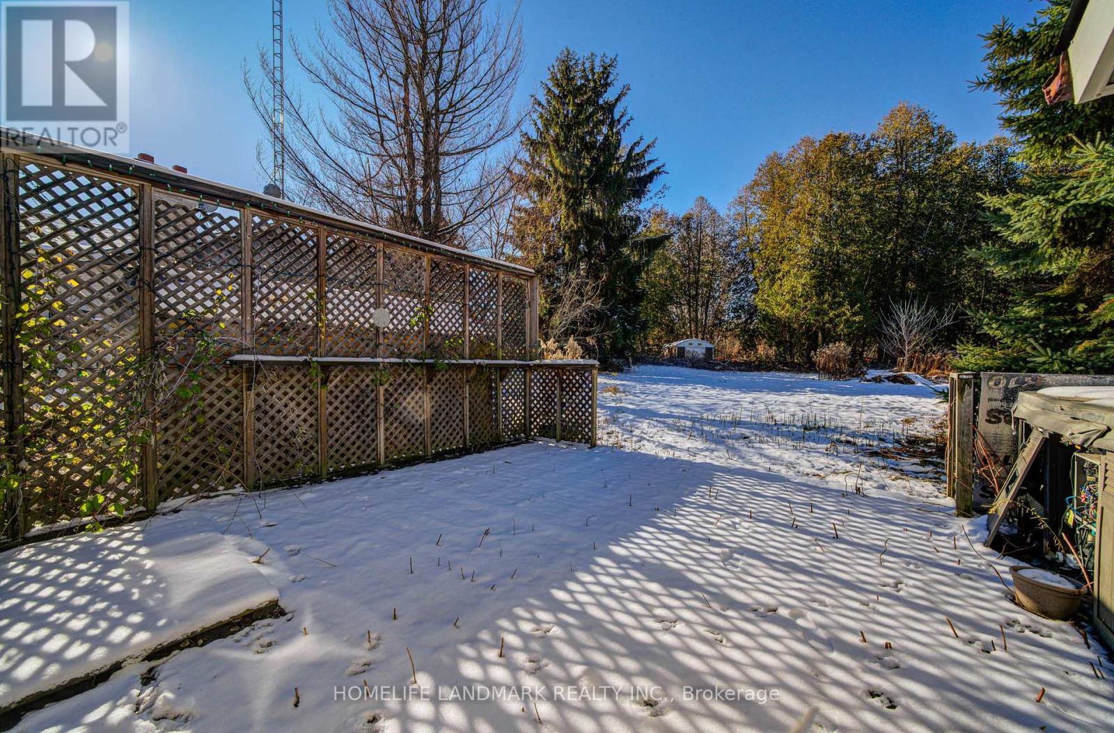 21654 Warden Avenue, East Gwillimbury, ON - Outdoor