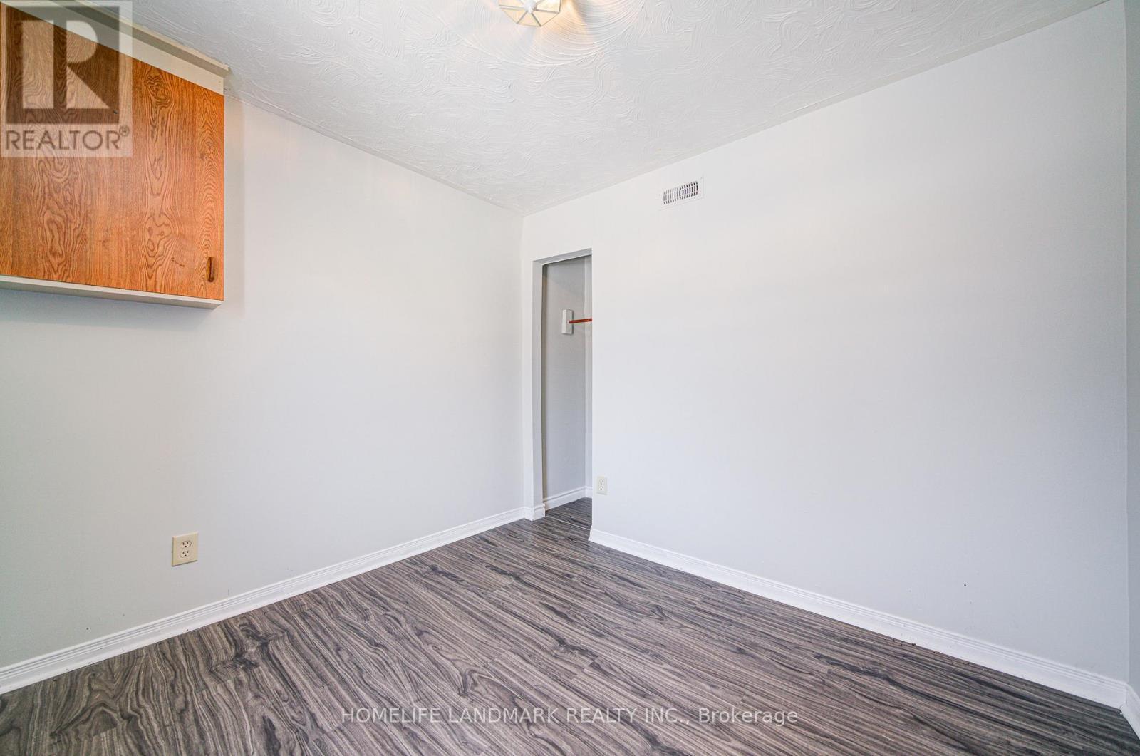 21654 Warden Avenue, East Gwillimbury, ON - Indoor Photo Showing Other Room