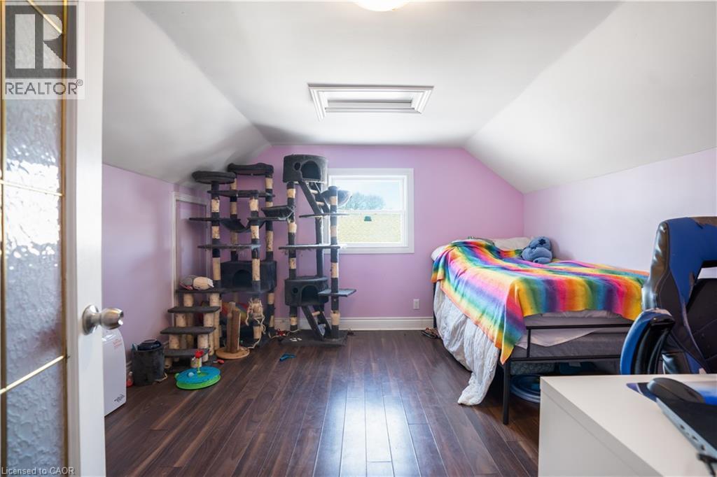 12 Walpole Drive, Jarvis, ON - Indoor Photo Showing Bedroom