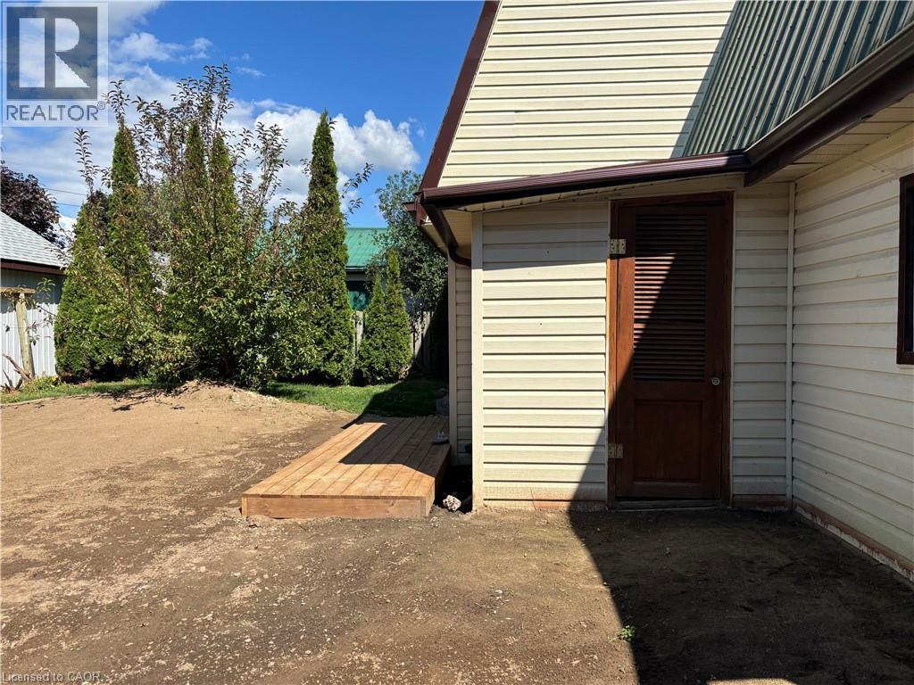 12 Walpole Drive, Jarvis, ON - Outdoor With Exterior