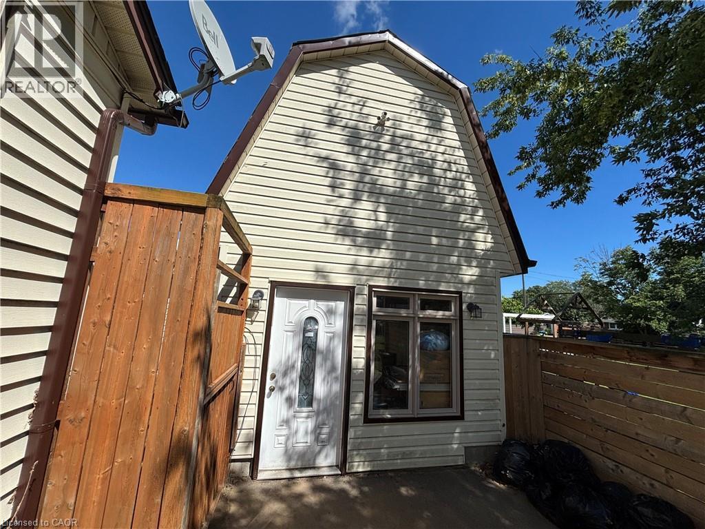 12 Walpole Drive, Jarvis, ON - Outdoor