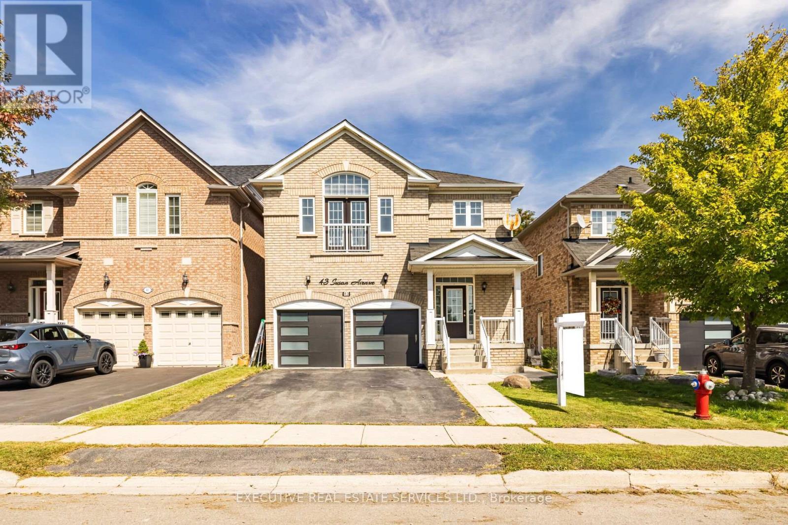 43 Susan Avenue, Brampton, ON - Outdoor With Facade
