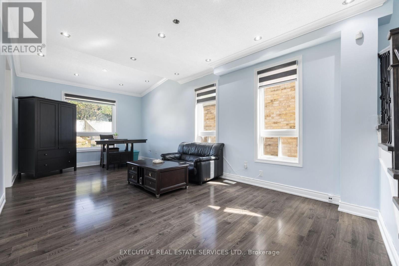 43 Susan Avenue, Brampton, ON - Indoor