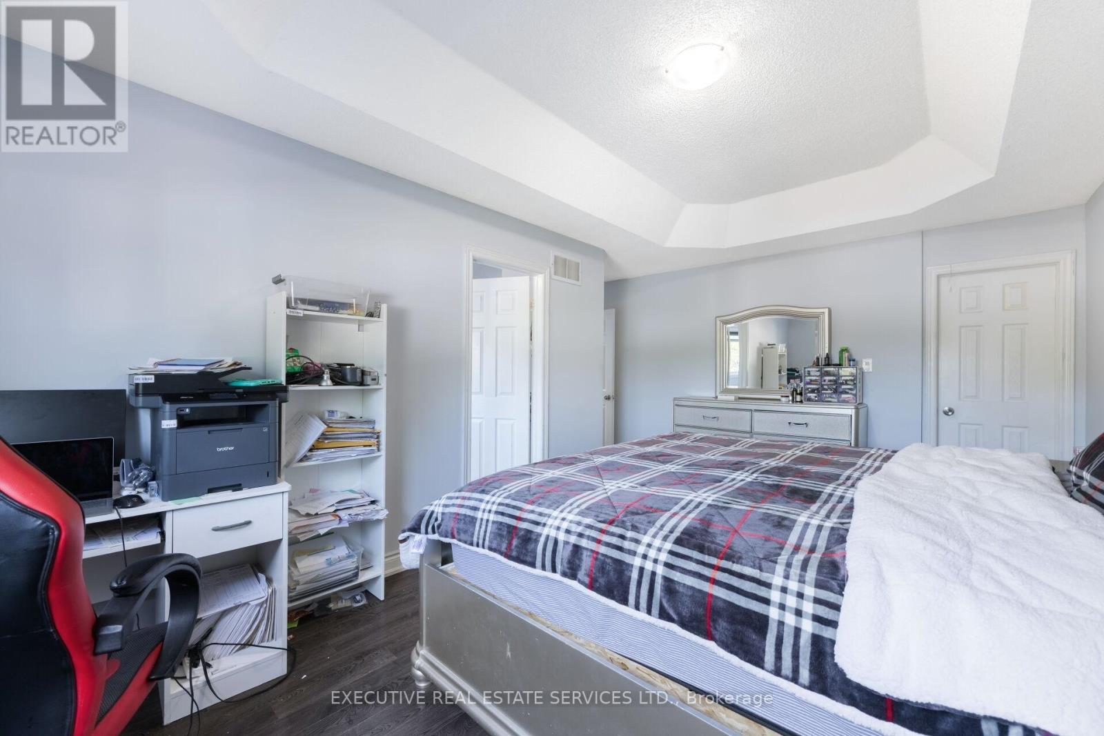 43 Susan Avenue, Brampton, ON - Indoor Photo Showing Bedroom