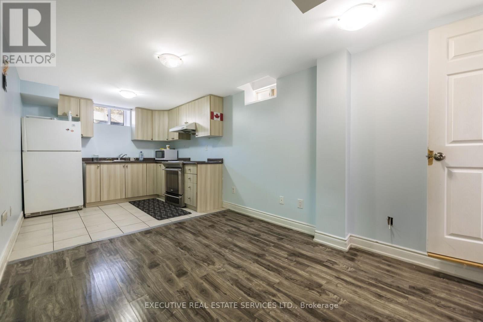 43 Susan Avenue, Brampton, ON - Indoor