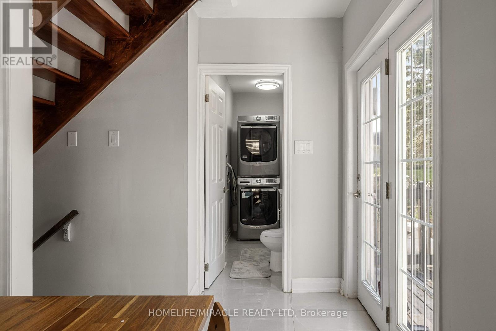 19 Gilbert Street, Lansdowne Village, ON - Indoor Photo Showing Other Room