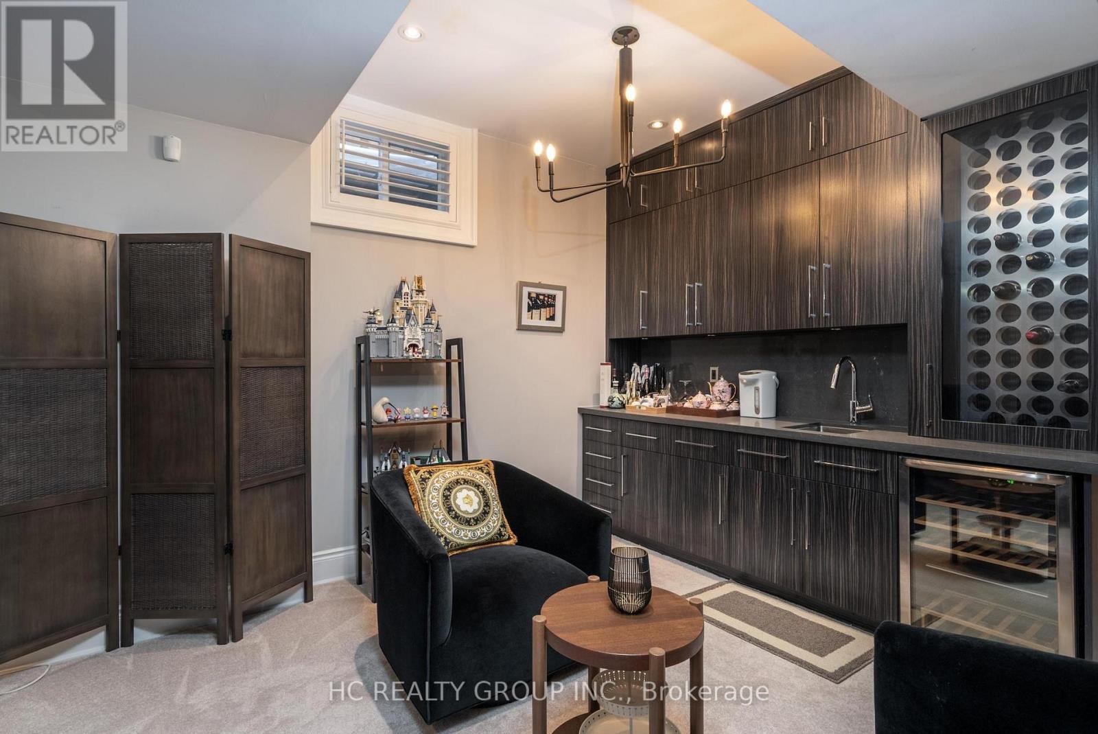 11 Chipstead Road, Toronto, ON - Indoor