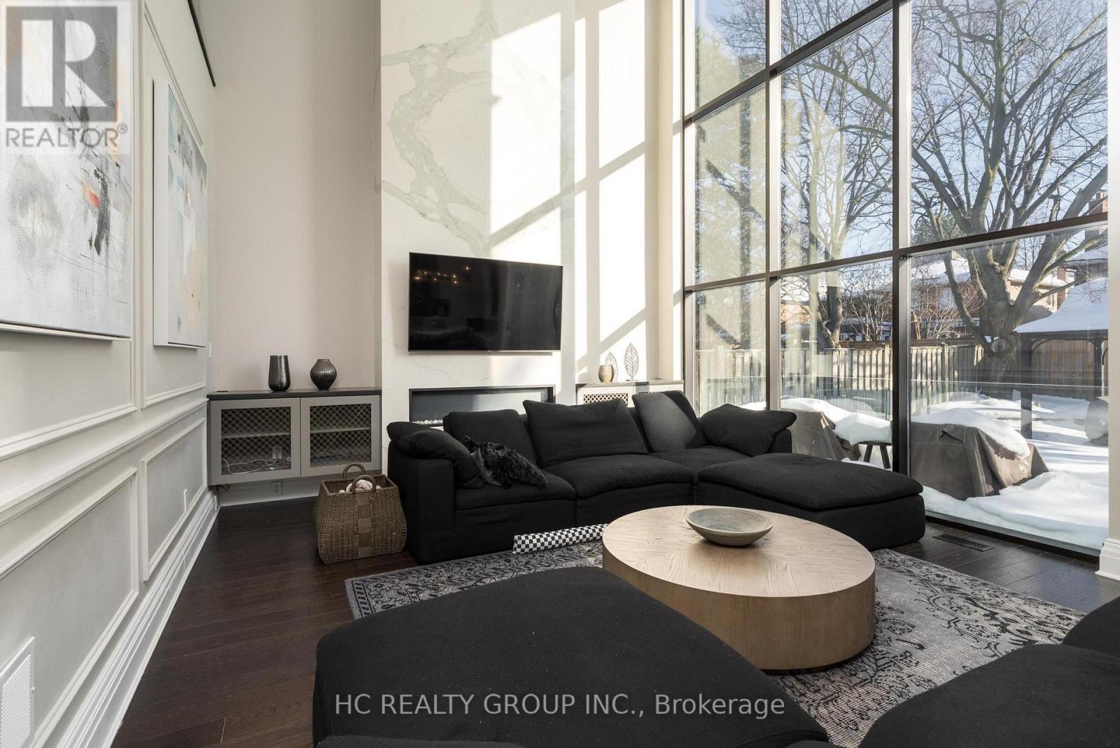 11 Chipstead Road, Toronto, ON - Indoor Photo Showing Other Room