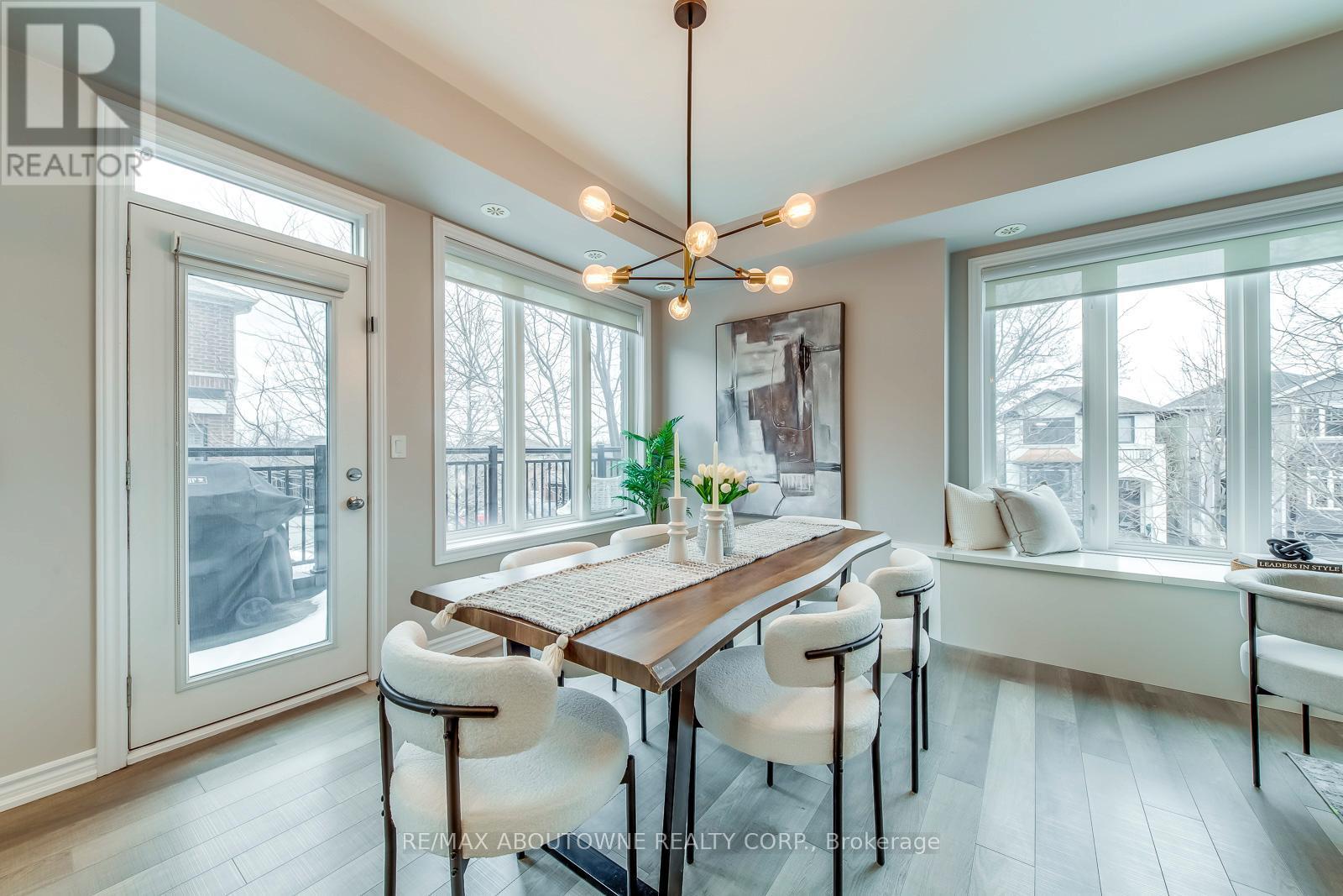 107 - 40 Carnation Avenue, Toronto, ON - Indoor Photo Showing Dining Room