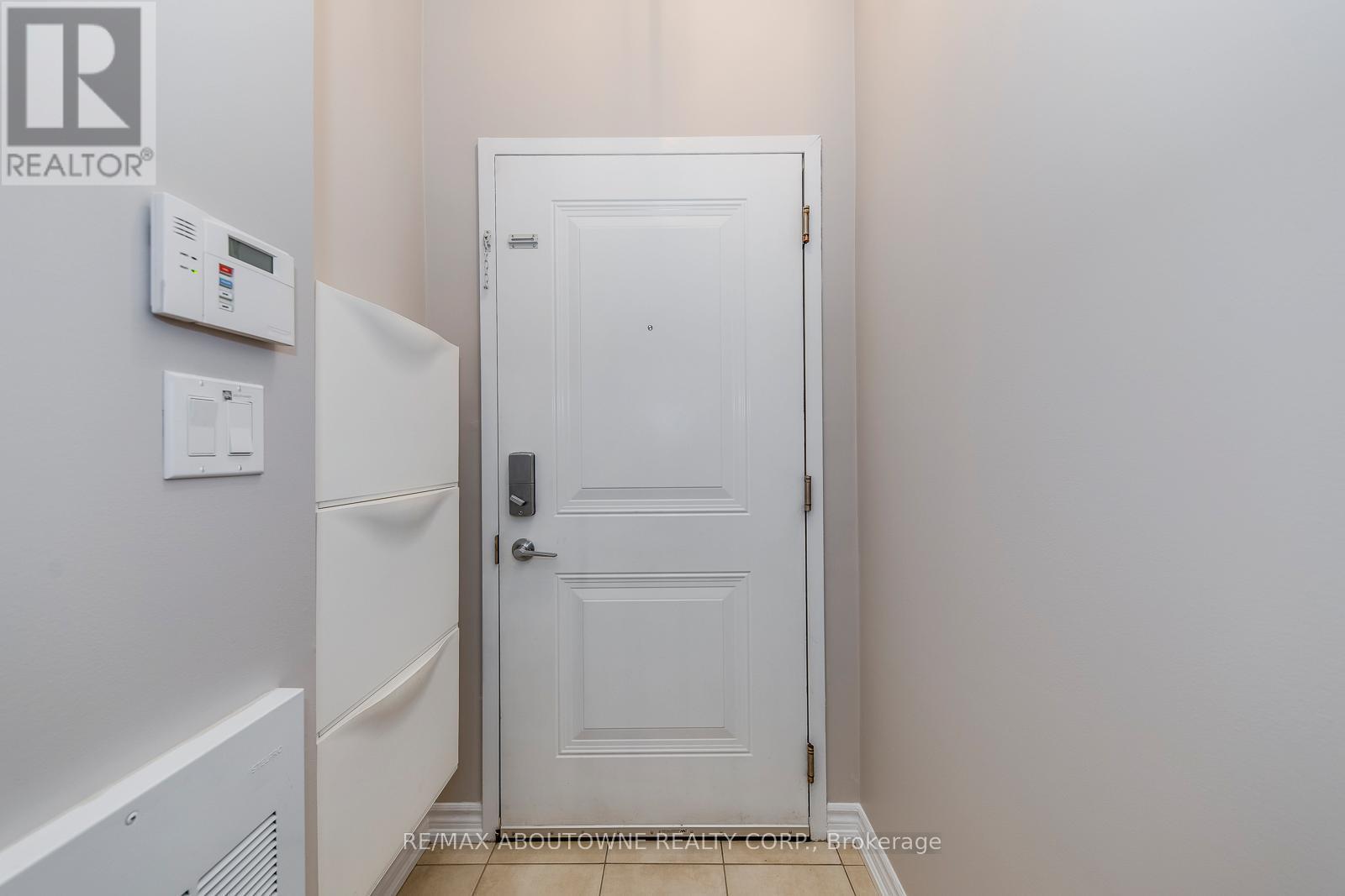 107 - 40 Carnation Avenue, Toronto, ON - Indoor Photo Showing Other Room