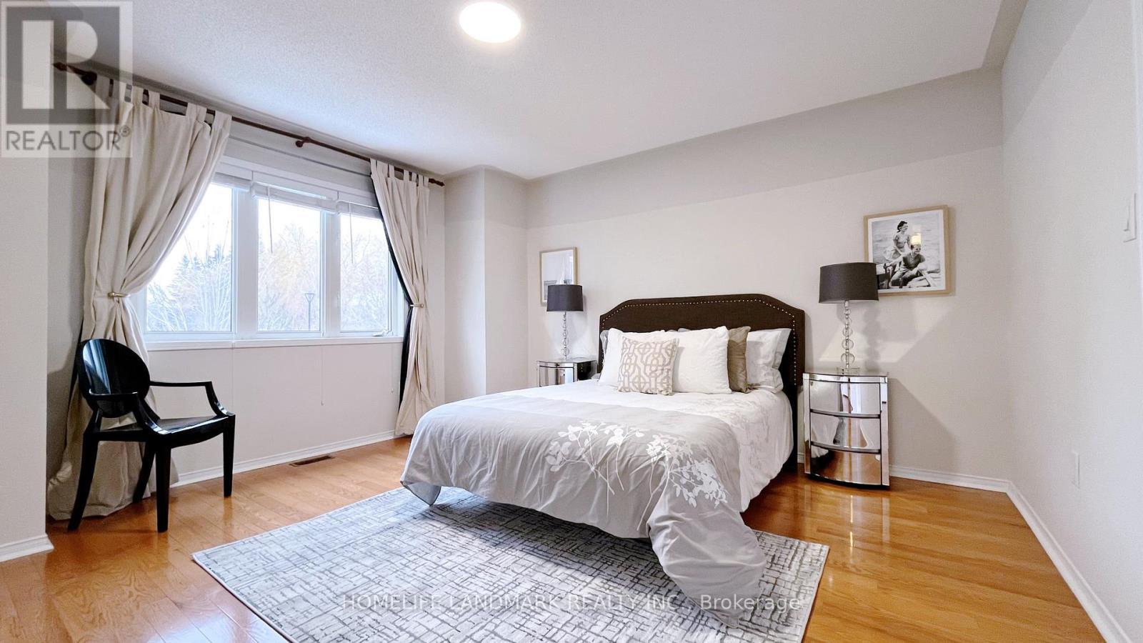 42 - 10 Post Oak Drive, Richmond Hill, ON - Indoor Photo Showing Bedroom