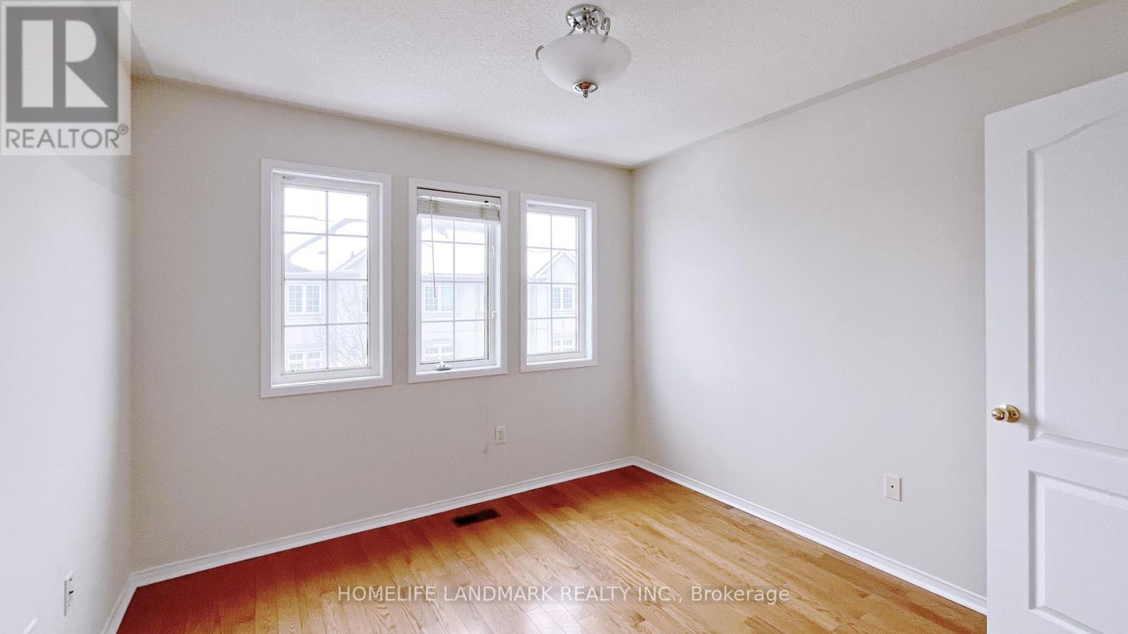 42 - 10 Post Oak Drive, Richmond Hill, ON - Indoor Photo Showing Other Room